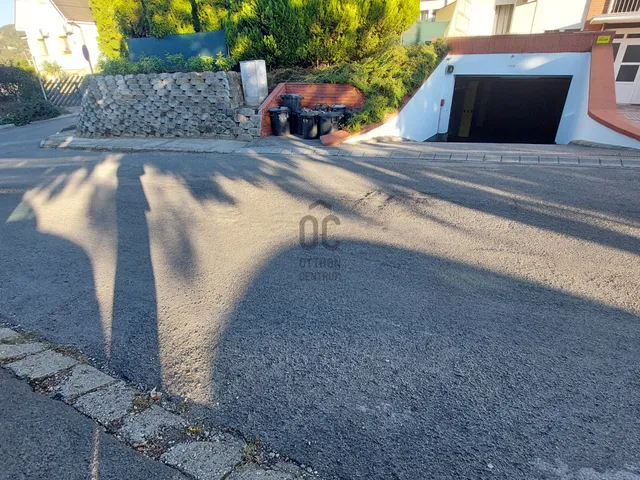 Eladó garázs Pécs, Meszes 14 nm