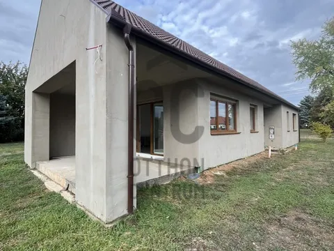 Eladó ház Kozármisleny 115 nm