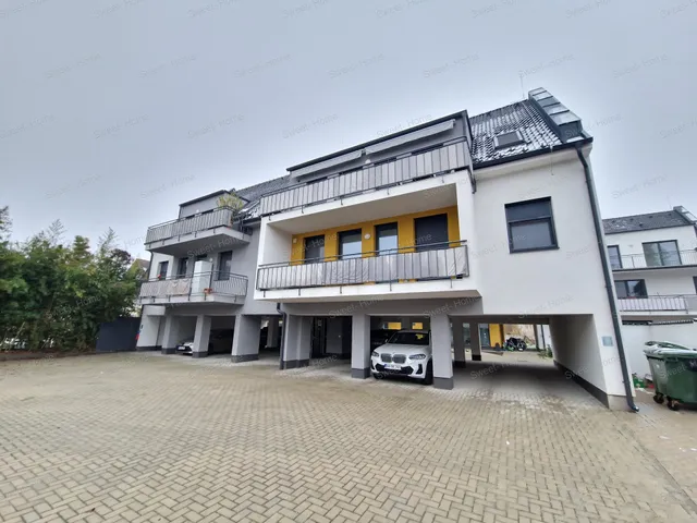 Kiadó lakás Kecskemét, Belváros 87 nm