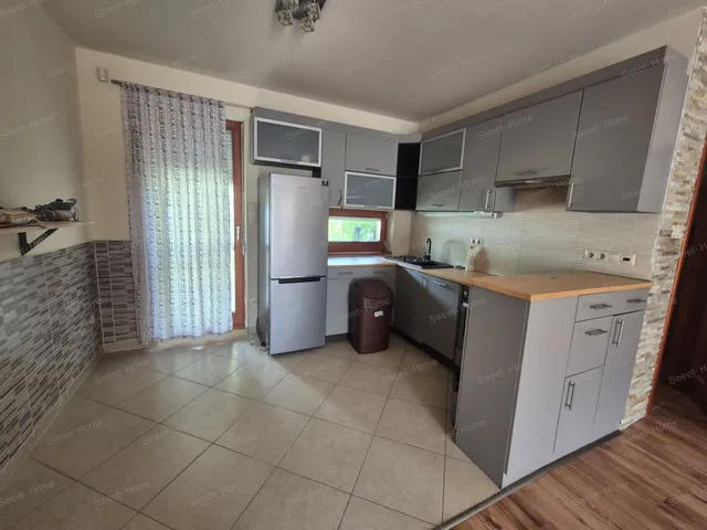 Kiadó ház Kecskemét 120 nm