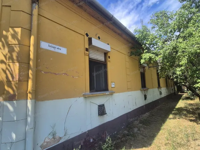Eladó ház Kerekegyháza, Belváros 260 nm