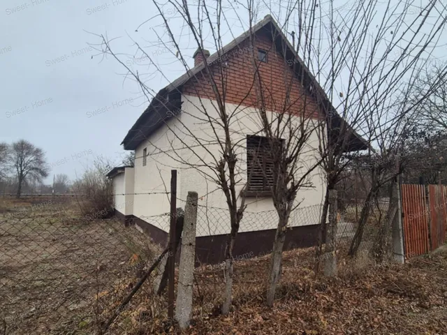 Eladó ház Csemő 20 nm