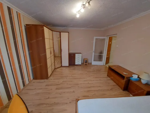 Kiadó lakás Kecskemét, Belváros 33 nm