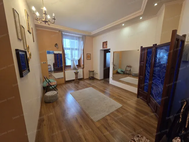 Eladó lakás Kecskemét, Belváros 86 nm