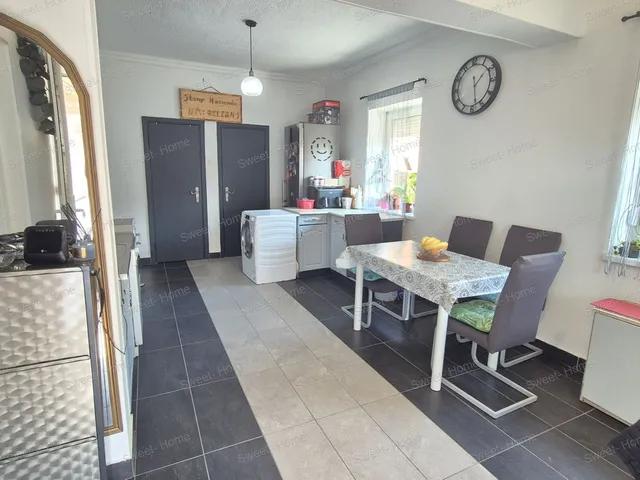 Eladó ház Nyárlőrinc 65 nm