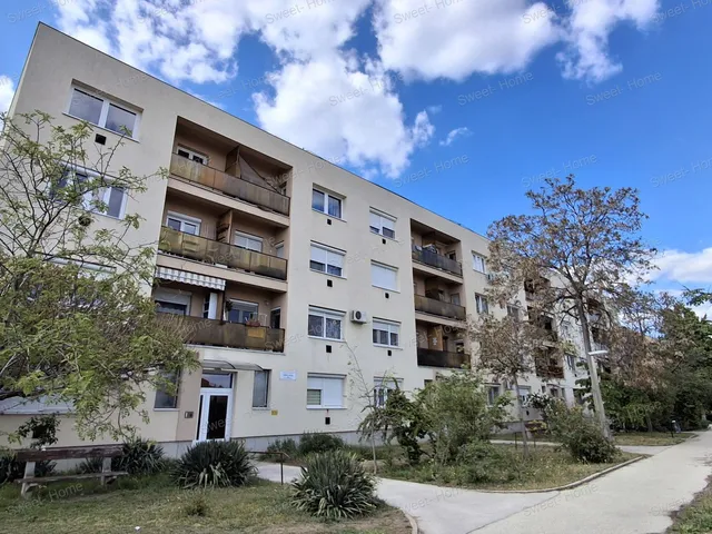 Eladó lakás Kecskemét, Hunyadiváros 55 nm