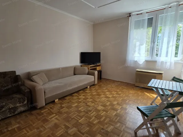 Eladó lakás Kecskemét, Hunyadiváros 27 nm