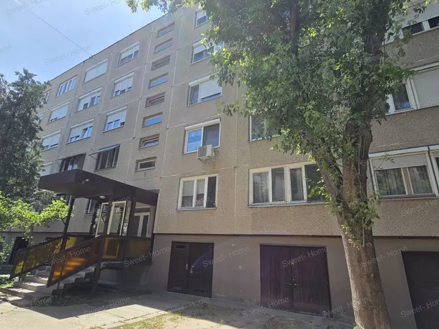 Eladó lakás Kecskemét, Széchenyiváros 33 nm