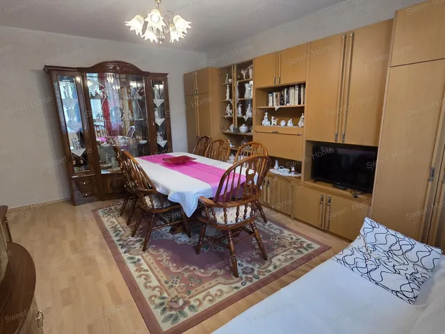 Eladó lakás Kecskemét, Széchenyiváros 33 nm