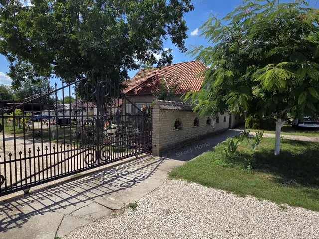 Eladó ház Kerekegyháza 170 nm