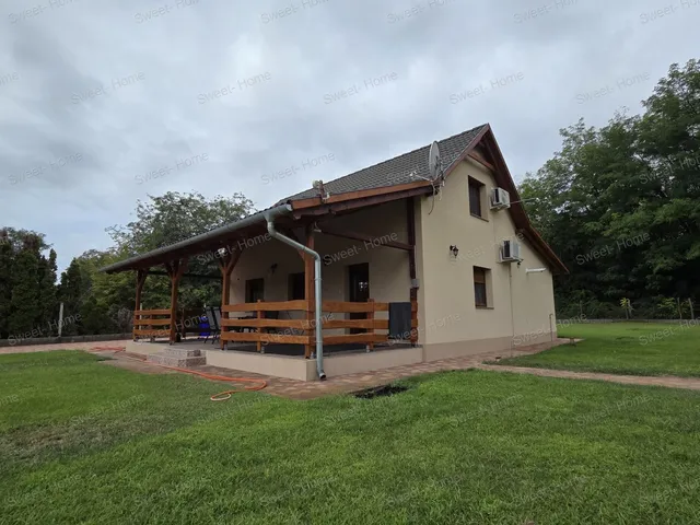 Kiadó ház Kecskemét, Belsőnyír 110 nm