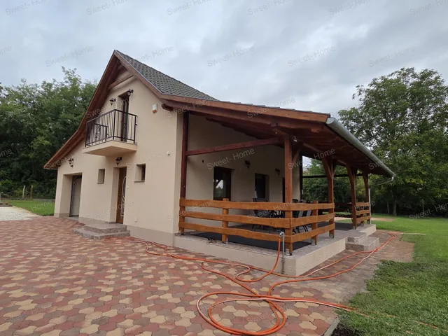 Kiadó ház Kecskemét, Belsőnyír 110 nm