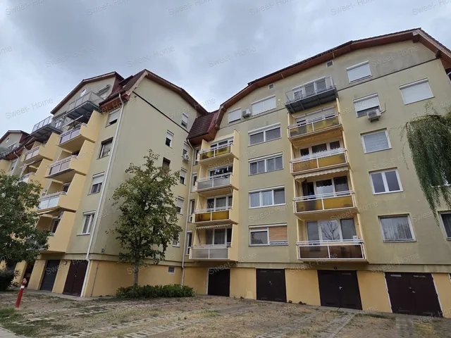 Eladó lakás Kecskemét, Széchenyiváros 64 nm