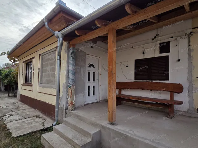 Eladó ház Kerekegyháza, Belváros 150 nm