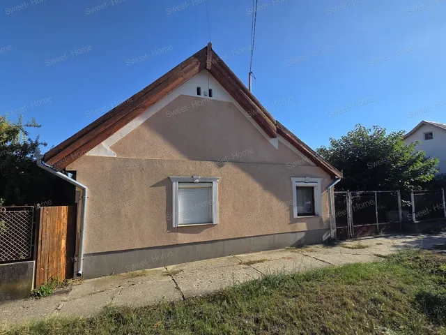 Eladó ház Kerekegyháza, Belváros 100 nm