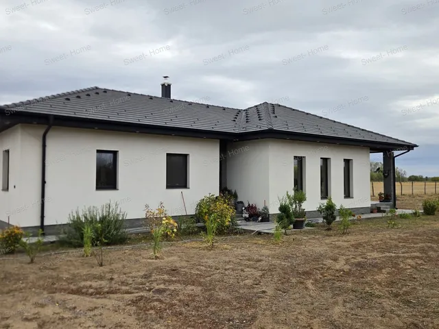 Eladó ház Kecskemét 125 nm