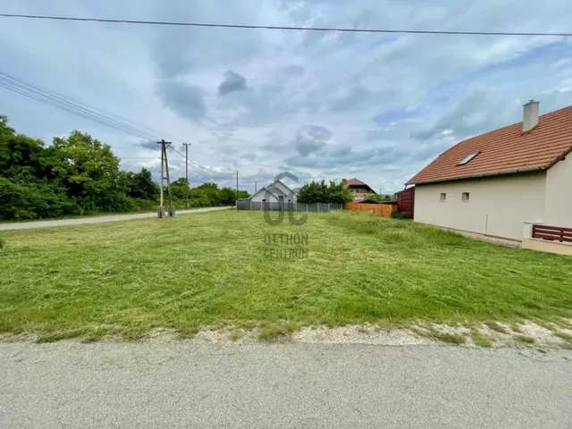 Eladó telek Balatonudvari 806 nm