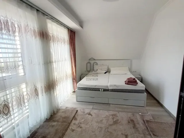 Eladó ház Balatonakali 270 nm