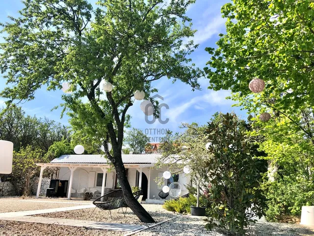 Eladó mezőgazdasági ingatlan Lovas 2200 nm