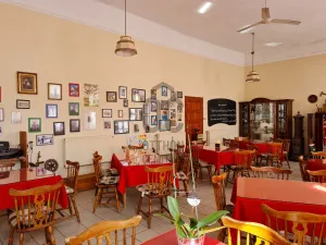 Eladó kereskedelmi és ipari ingatlan Kővágóörs 327 nm