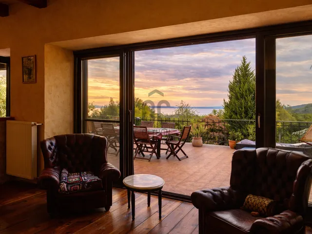 Eladó ház Felsőörs 412 nm