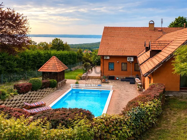 Eladó ház Felsőörs 412 nm