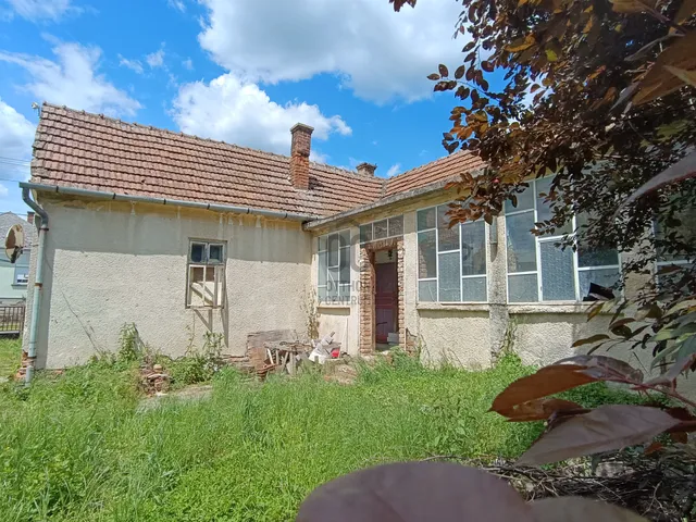 Eladó ház Eszteregnye 110 nm