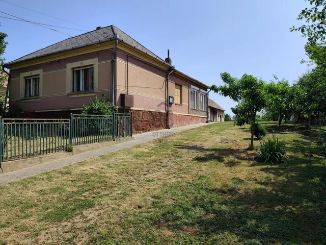 Eladó ház Nagyrécse 105 nm