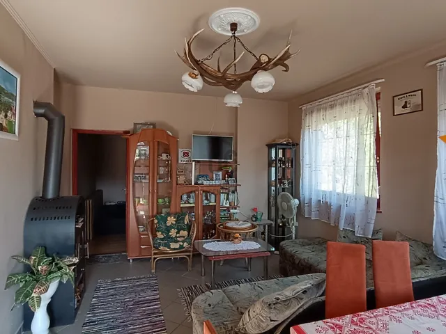 Eladó ház Kistolmács 70 nm