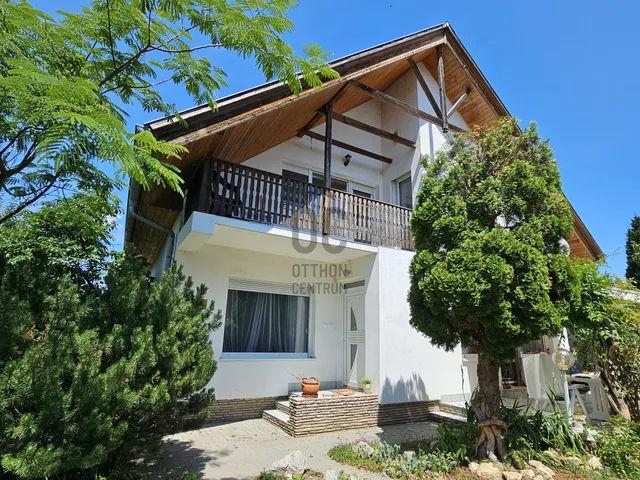 Eladó üdülő és hétvégi ház Balatonboglár 207 nm