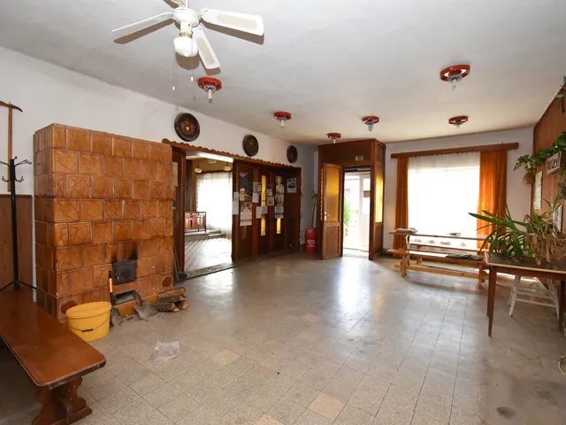 Eladó ház Kisrákos 211 nm