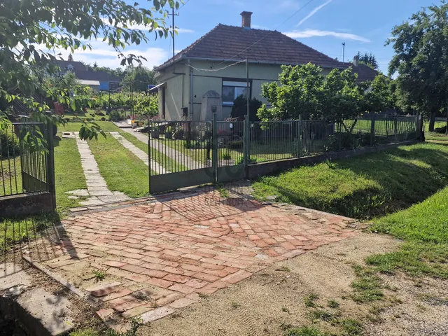 Eladó ház Bánokszentgyörgy 72 nm