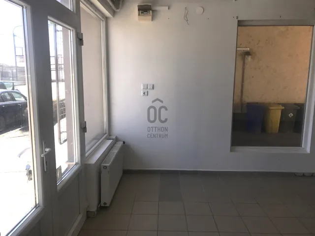 Kiadó kereskedelmi és ipari ingatlan Dunaharaszti 30 nm