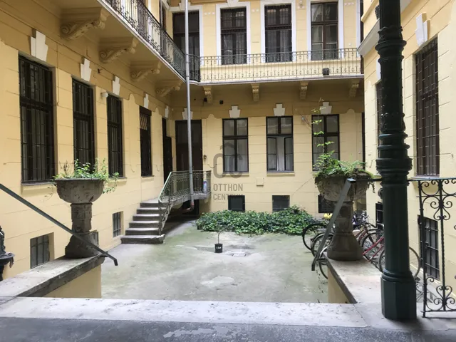 Eladó lakás Budapest VI. kerület 31 nm
