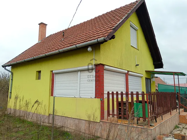 Eladó üdülő és hétvégi ház Dömsöd 83 nm