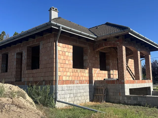 Eladó telek Ócsa 615 nm