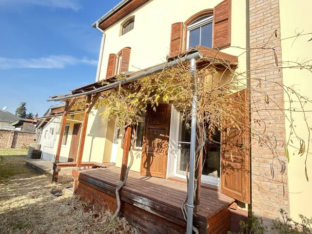 Eladó ház Dunaharaszti 225 nm