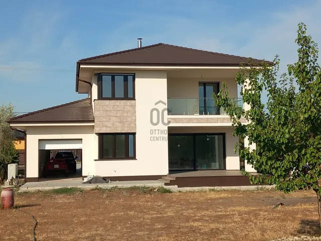 Eladó ház Délegyháza 1204 nm