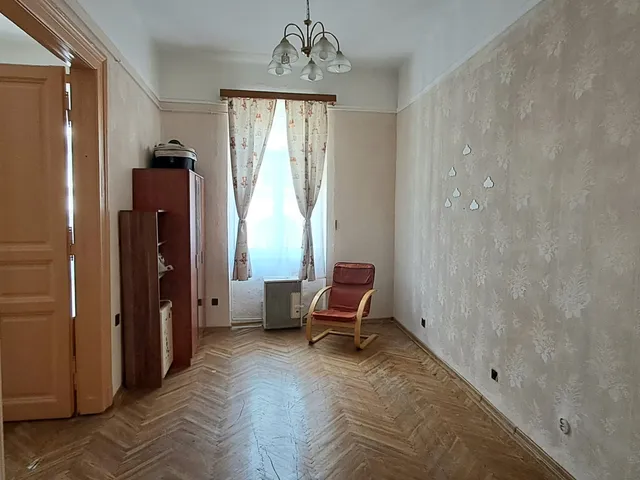 Eladó lakás Budapest VI. kerület 70 nm