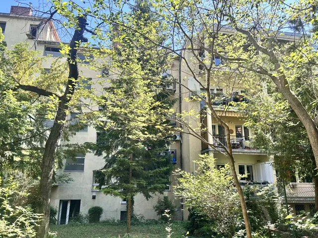 Eladó kereskedelmi és ipari ingatlan Budapest XII. kerület, Németvölgy 72 nm