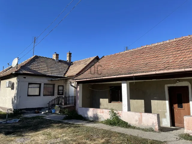 Eladó ház Dömsöd 70 nm