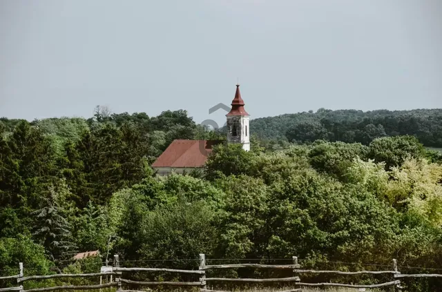 Eladó telek Vászoly 1249 nm