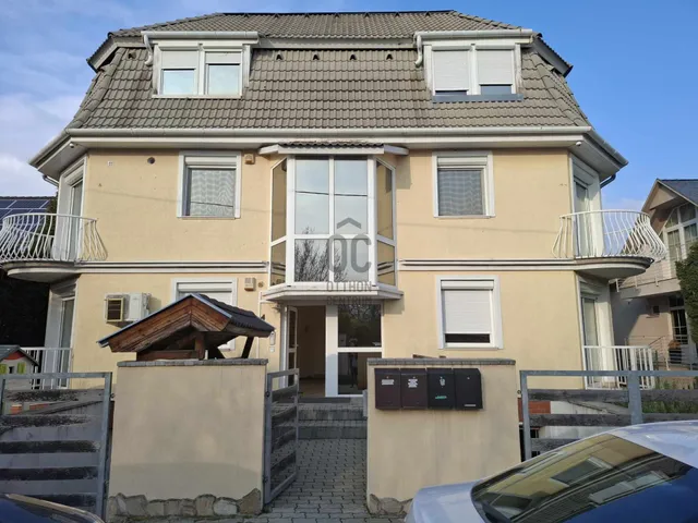 Eladó lakás Törökbálint, Tükörhegy 114 nm