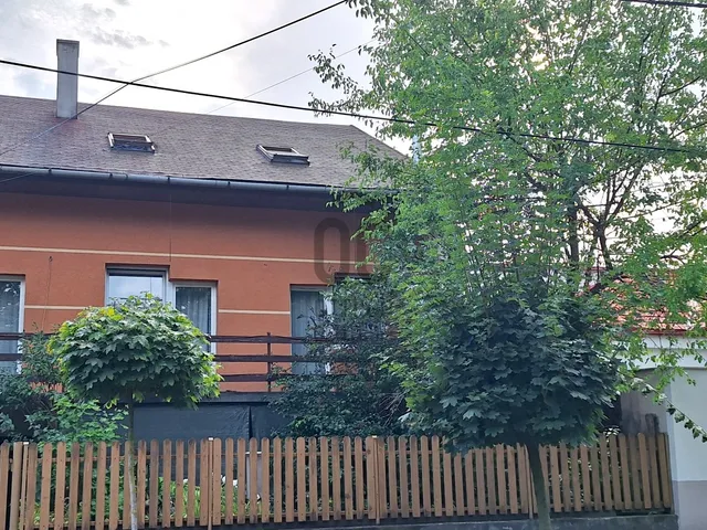 Eladó ház Törökbálint 220 nm