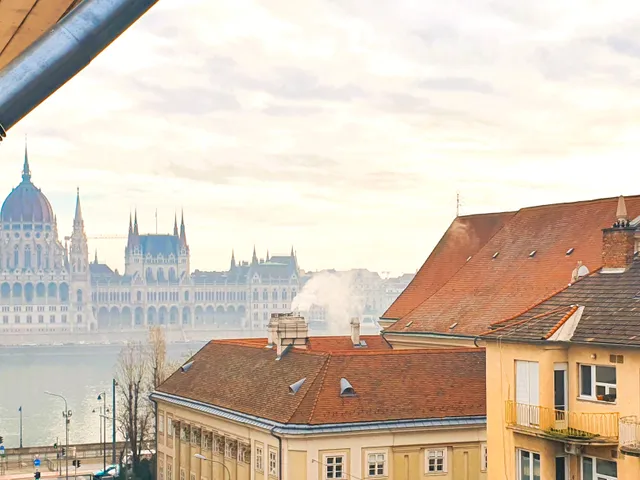 Eladó lakás Budapest II. kerület, Víziváros II. ker, Csalogány 90 nm