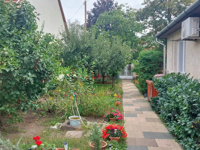 Eladó ház Budapest XV. kerület, Pestújhely 136 nm
