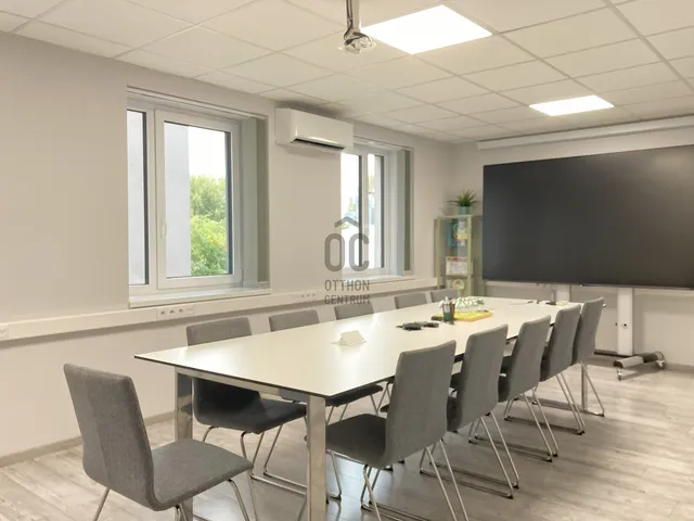 Kiadó kereskedelmi és ipari ingatlan Budaörs 1259 nm