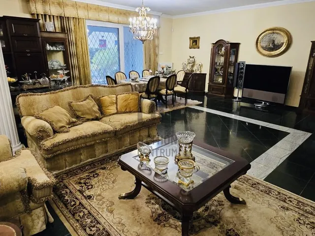 Eladó ház Budapest XVI. kerület, Sashalom 416 nm