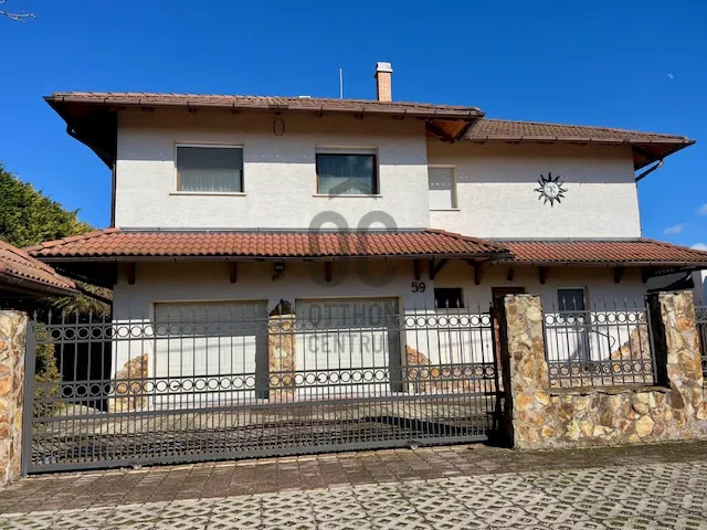 Eladó ház Csömör, Majorszegiliget 300 nm