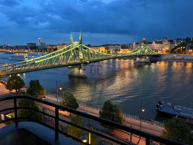 Eladó lakás Budapest V. kerület, Belváros 95 nm